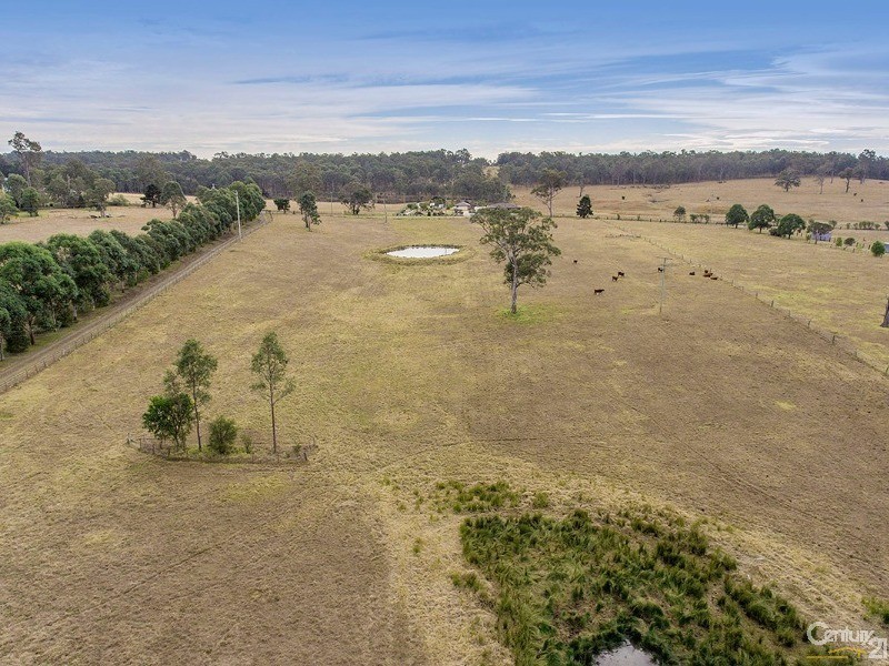 131 Quarry Road, Farley NSW 2320