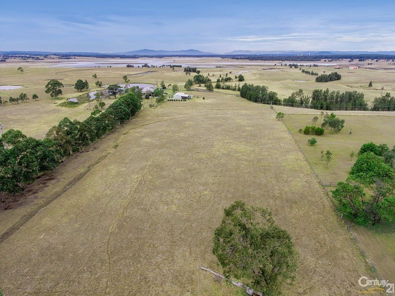 131 Quarry Road, Farley NSW 2320