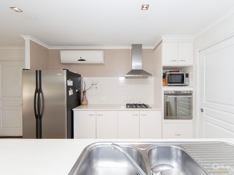 32 Jergi Close, Charlestown NSW 2290