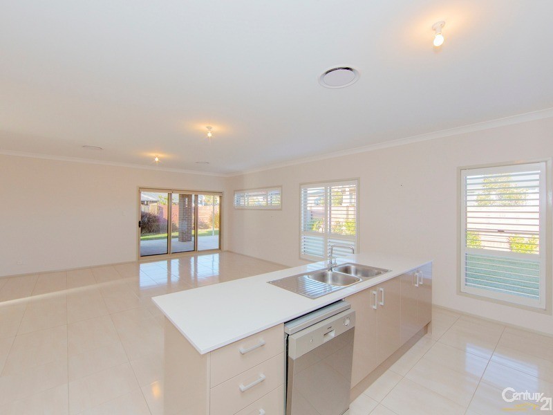 22 Bimbimie Street, Fletcher NSW 2287