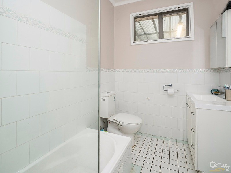 27 Springfield Avenue, Kotara NSW 2289