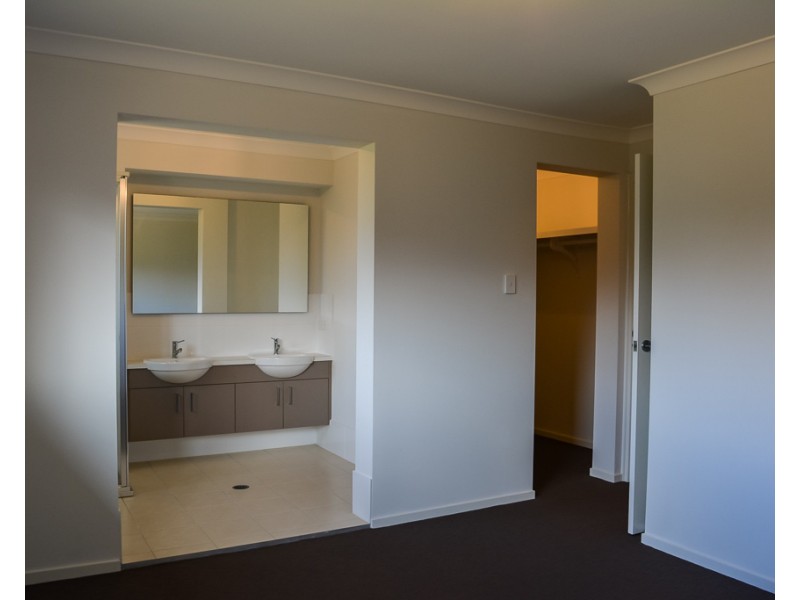 13 Groundsel Street, Fern Bay NSW 2295