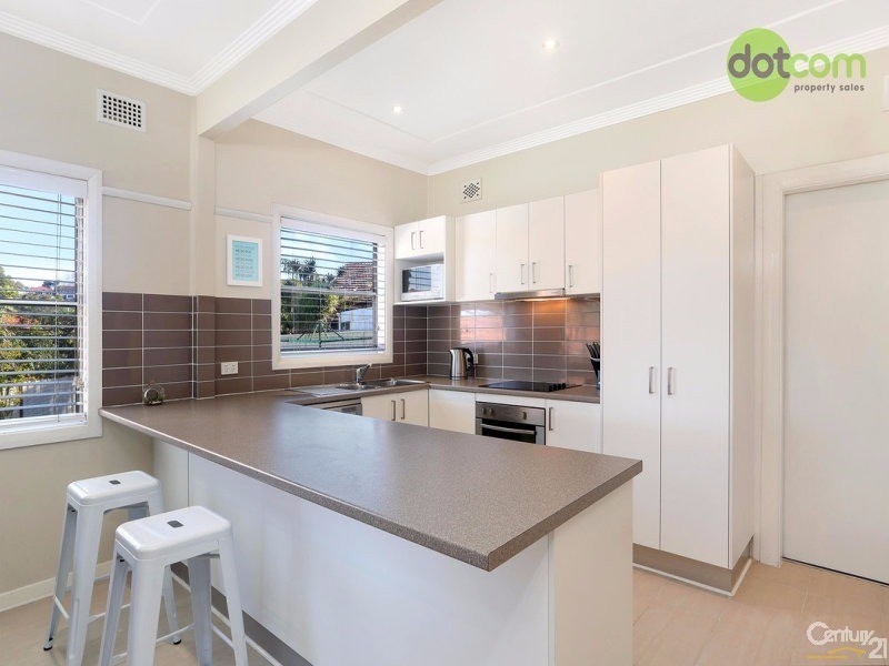 2 Garry Street, Waratah NSW 2298