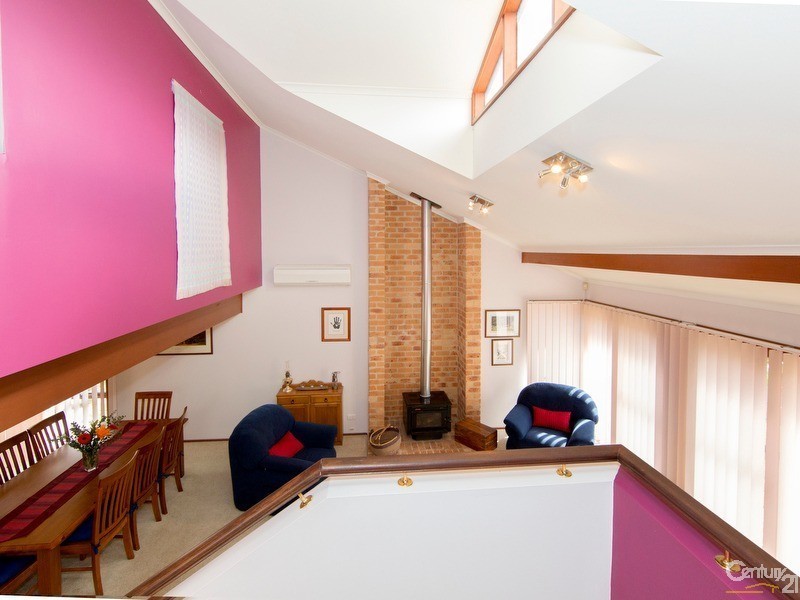 6 Fernleigh Place, New Lambton Heights NSW 2305