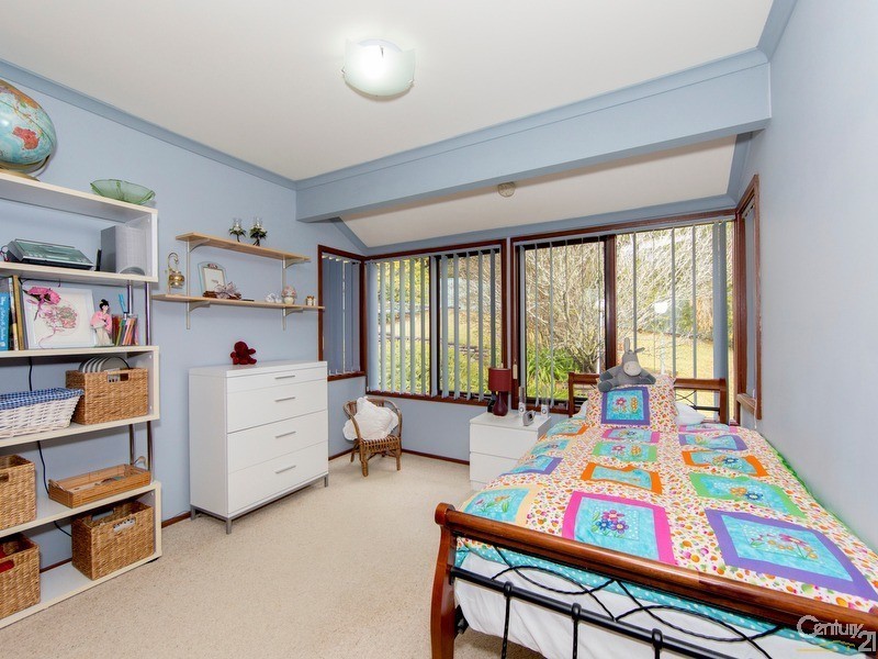 6 Fernleigh Place, New Lambton Heights NSW 2305