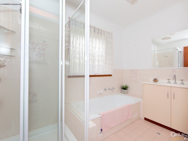 6 Fernleigh Place, New Lambton Heights NSW 2305