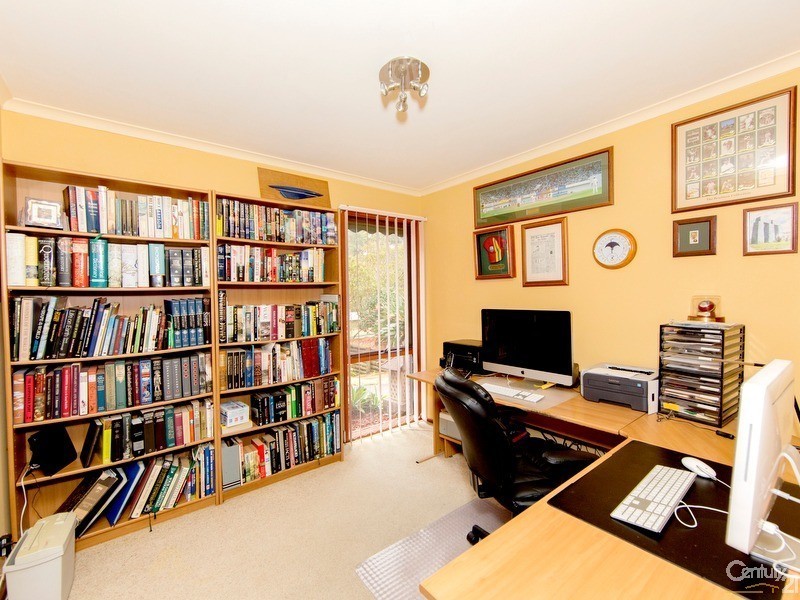 6 Fernleigh Place, New Lambton Heights NSW 2305