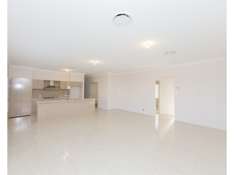 22 Bimbimie Street, Fletcher NSW 2287