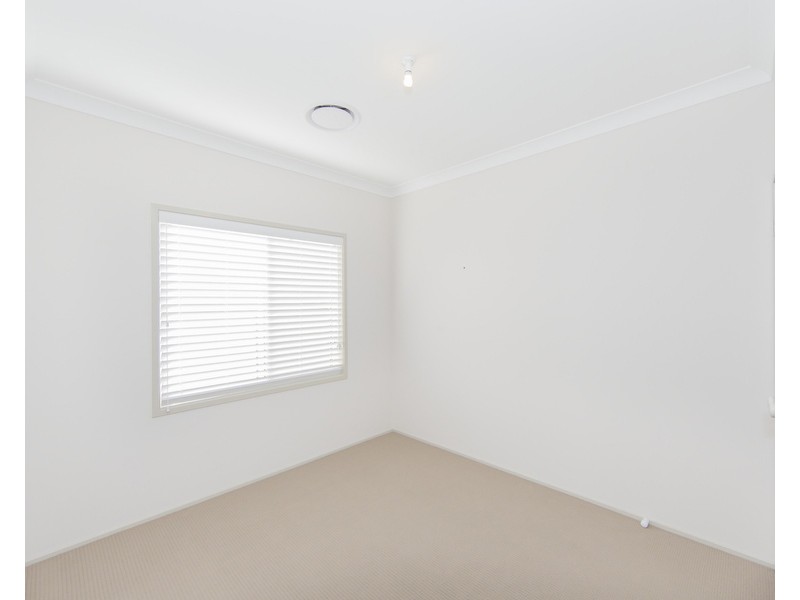 22 Bimbimie Street, Fletcher NSW 2287
