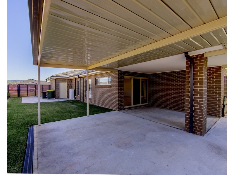 22 Bimbimie Street, Fletcher NSW 2287