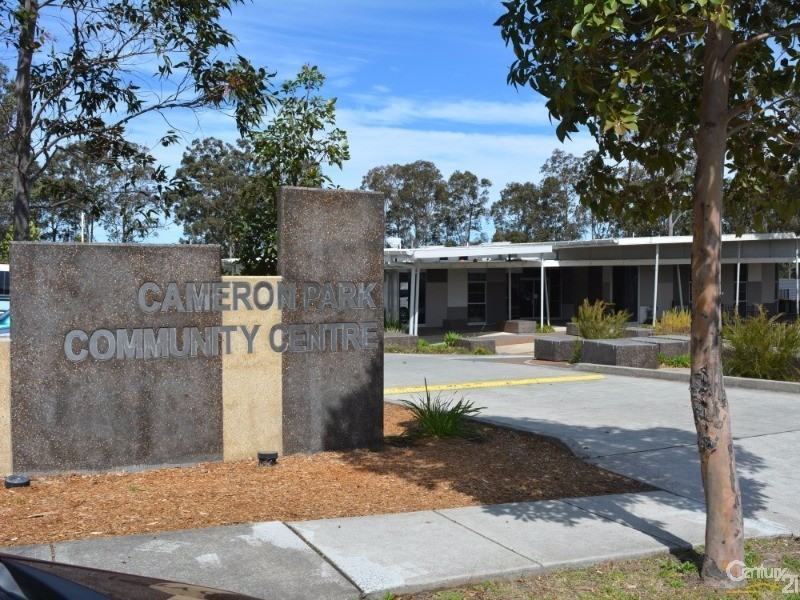 4 Merker Close, Cameron Park NSW 2285