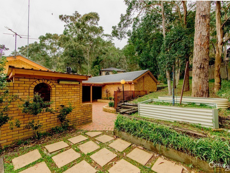 10 Minchinbury Close, Eleebana NSW 2282