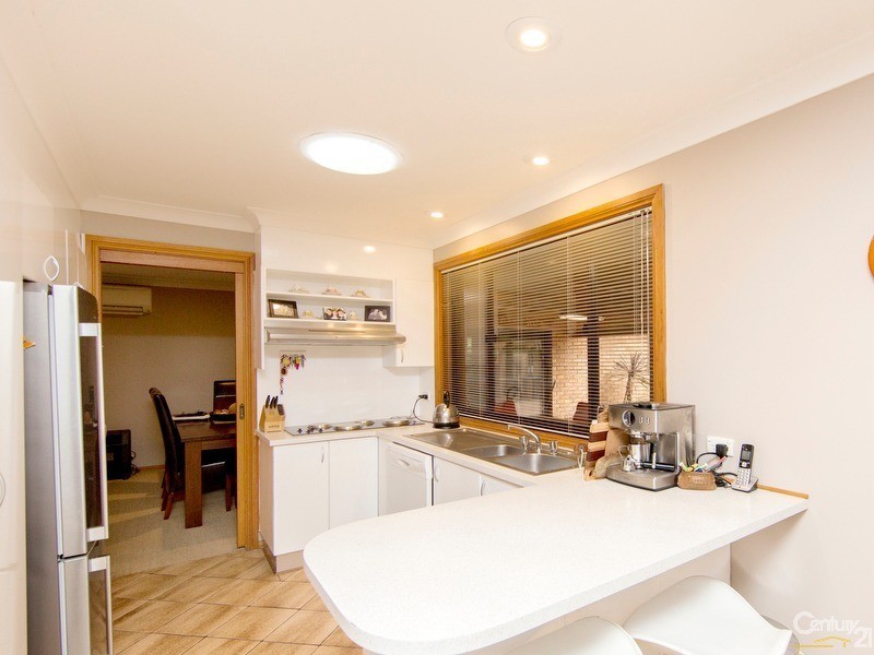 10 Minchinbury Close, Eleebana NSW 2282