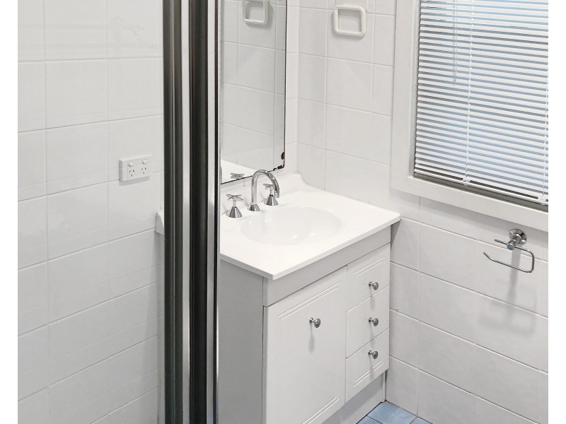 353 Lake Road, Glendale NSW 2285