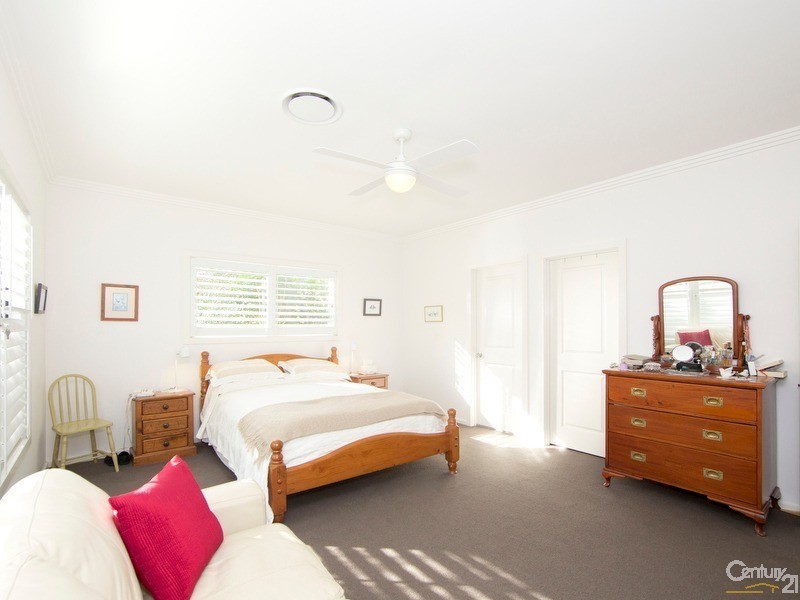 211 Gosford Road, Adamstown NSW 2289