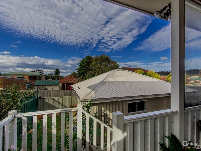 211 Gosford Road, Adamstown NSW 2289