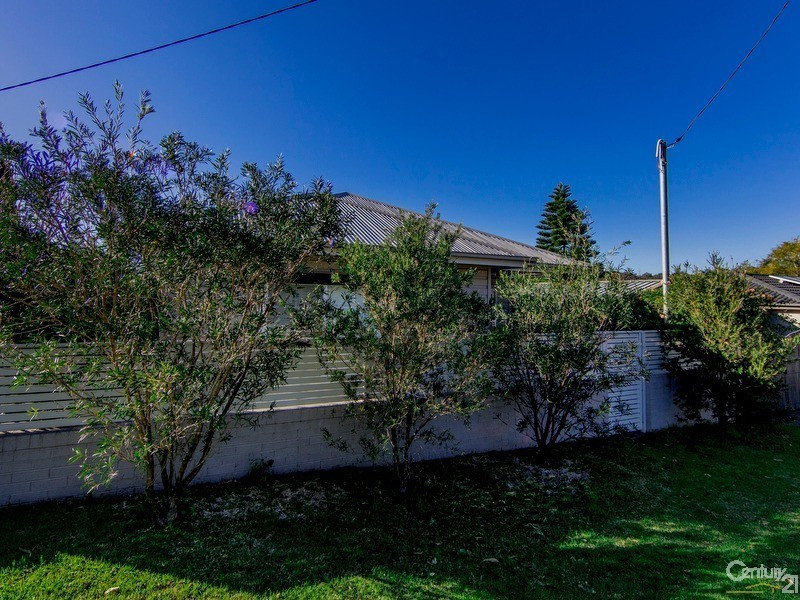 211 Gosford Road, Adamstown NSW 2289