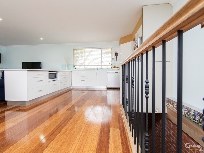 13 Mawson Street, Shortland NSW 2307