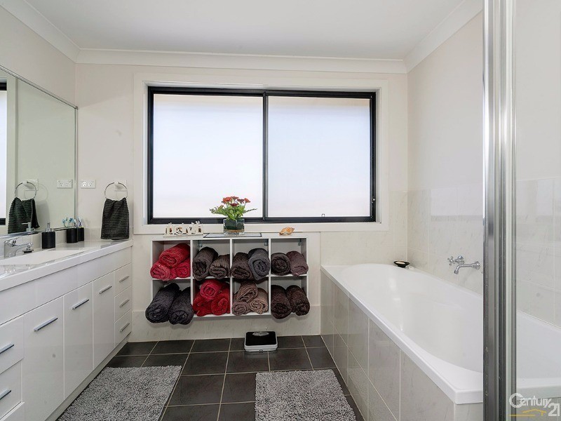 23 Woodbridge Drive, Cameron Park NSW 2285