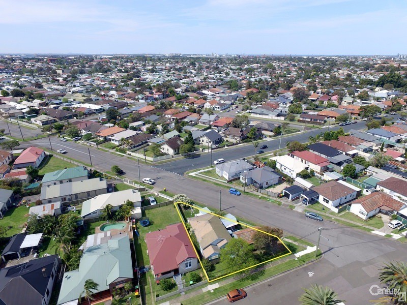 38 Upfold Street, Mayfield NSW 2304