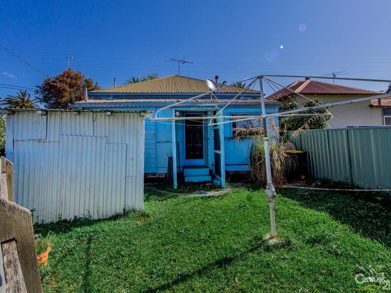 38 Upfold Street, Mayfield NSW 2304