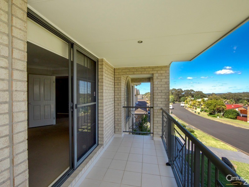 29 Camberwarra Drive, Belmont North NSW 2280