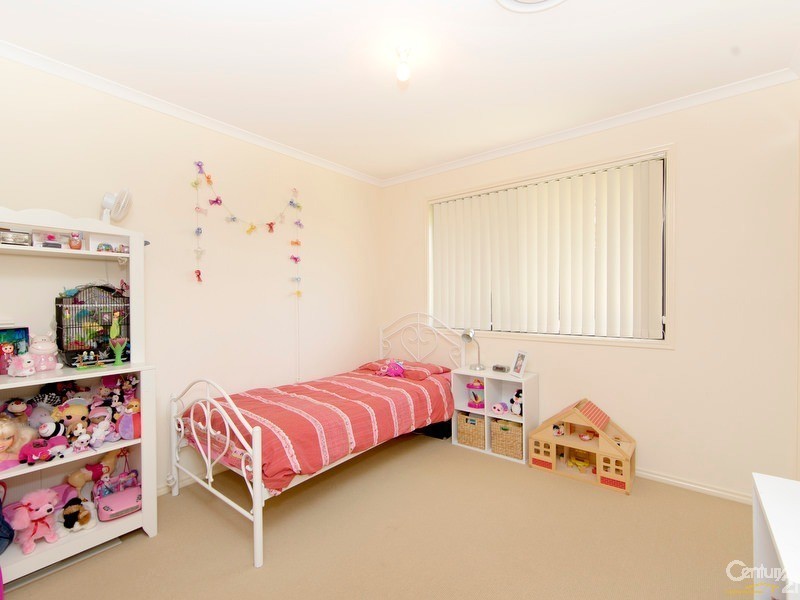 4 Amber Avenue, Fletcher NSW 2287