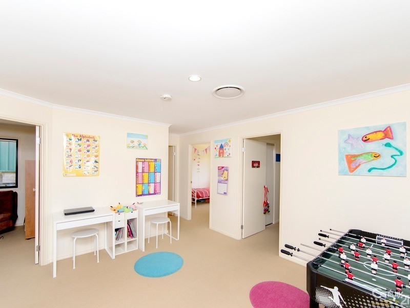 4 Amber Avenue, Fletcher NSW 2287