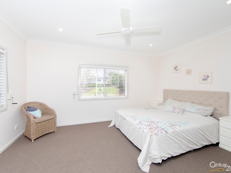 16 Regent Street, Tingira Heights NSW 2290