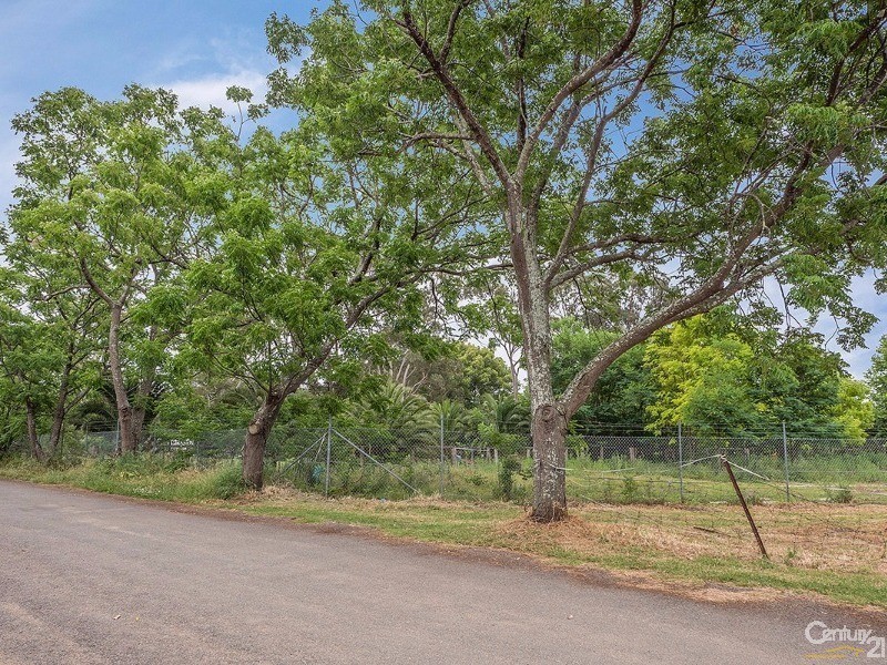 33 Cracknell Lane, Maitland NSW 2320