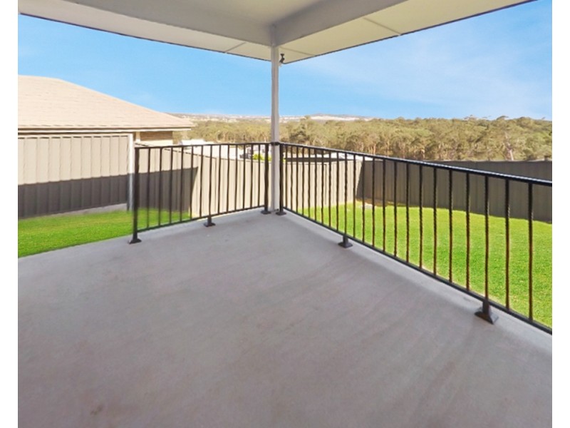 19 Tenyo Street, Cameron Park NSW 2285