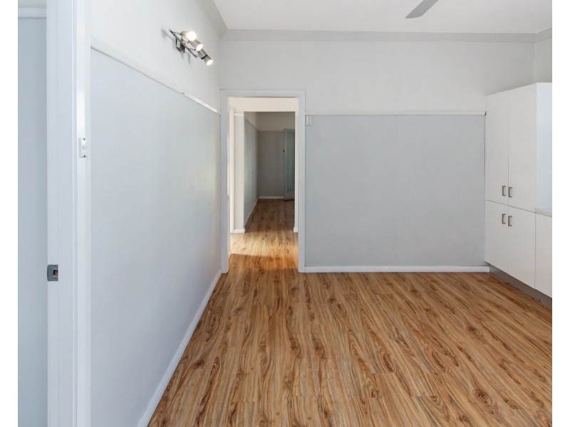 34 Angus Avenue, Waratah West NSW 2298