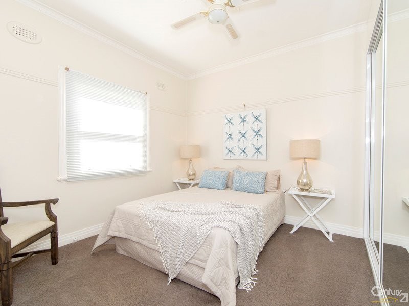 12 Ellis Road, Waratah NSW 2298