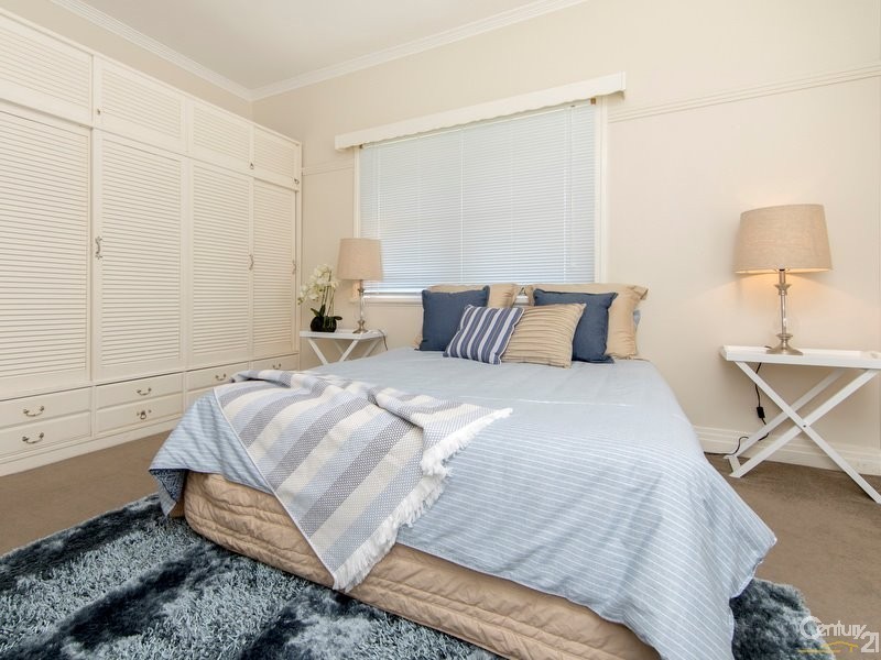 12 Ellis Road, Waratah NSW 2298