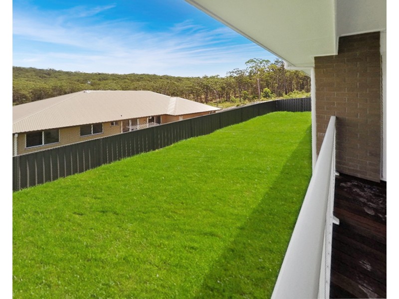 5 Santa Maria Close, Cameron Park NSW 2285