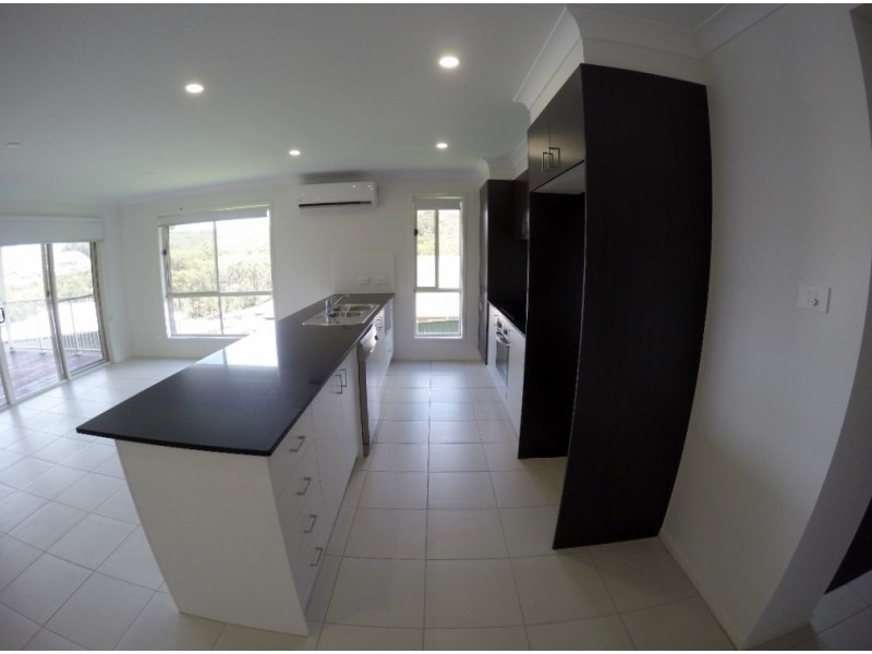 40 Manilus Street, Cameron Park NSW 2285