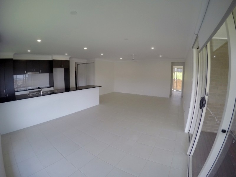 40 Manilus Street, Cameron Park NSW 2285