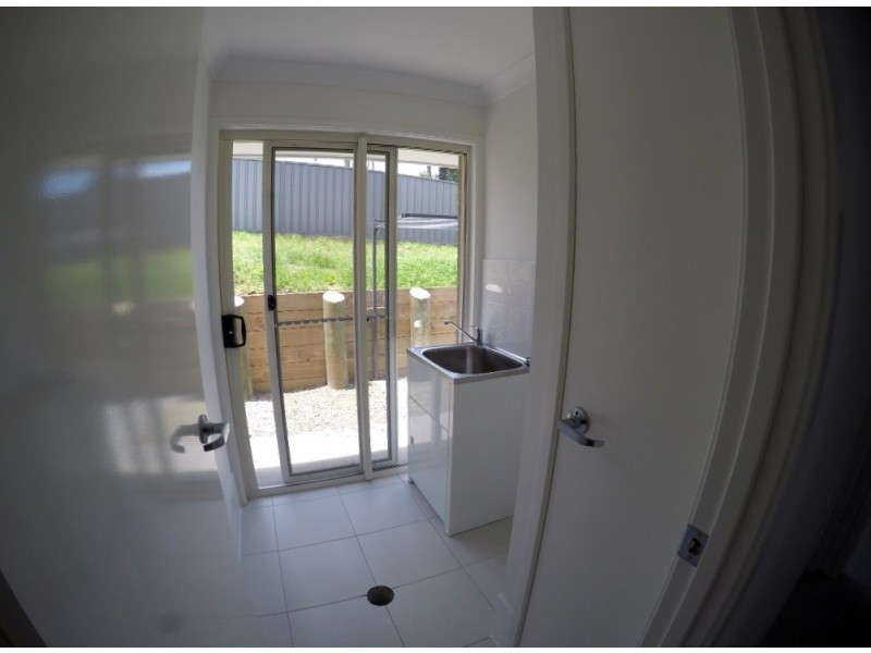 40 Manilus Street, Cameron Park NSW 2285