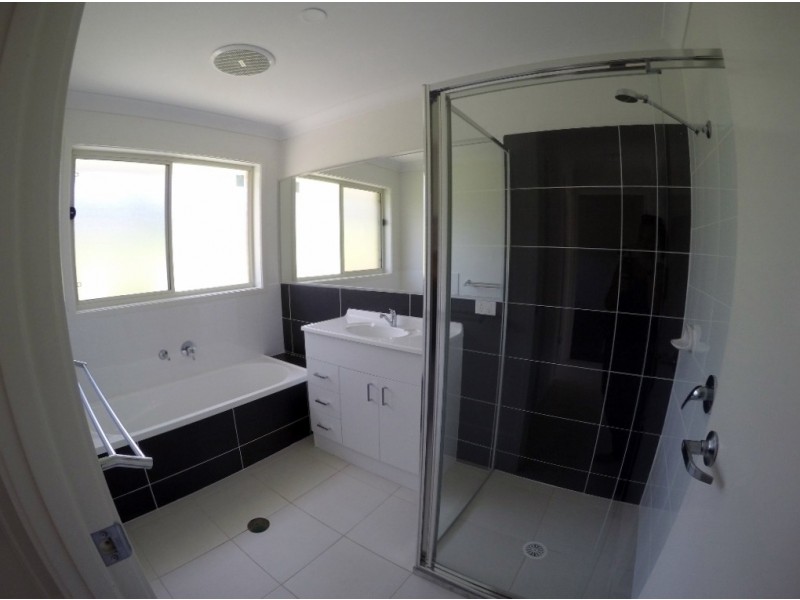 40 Manilus Street, Cameron Park NSW 2285