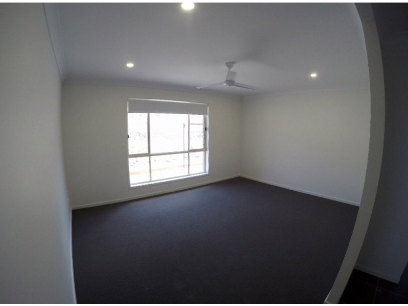40 Manilus Street, Cameron Park NSW 2285