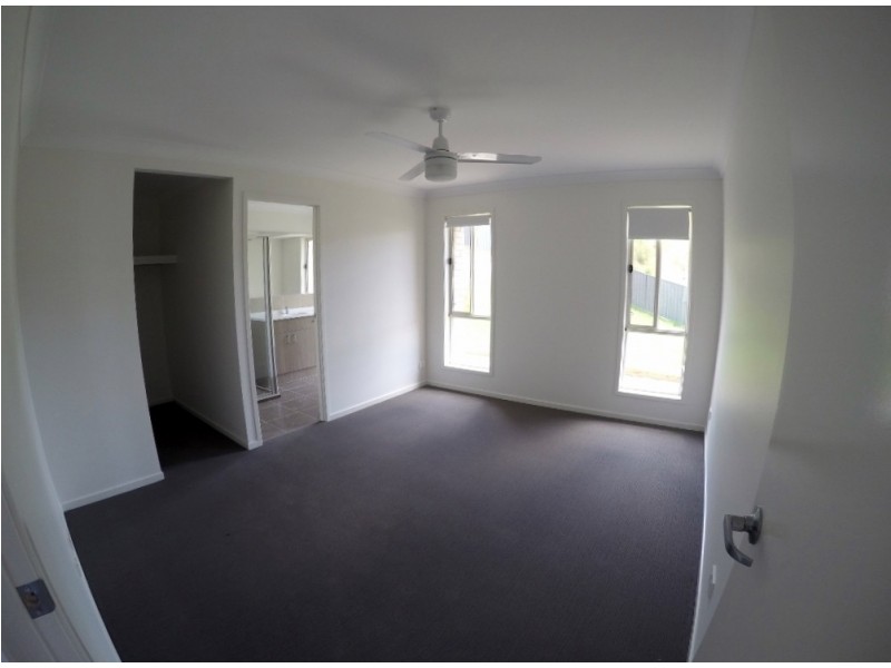 40 Manilus Street, Cameron Park NSW 2285