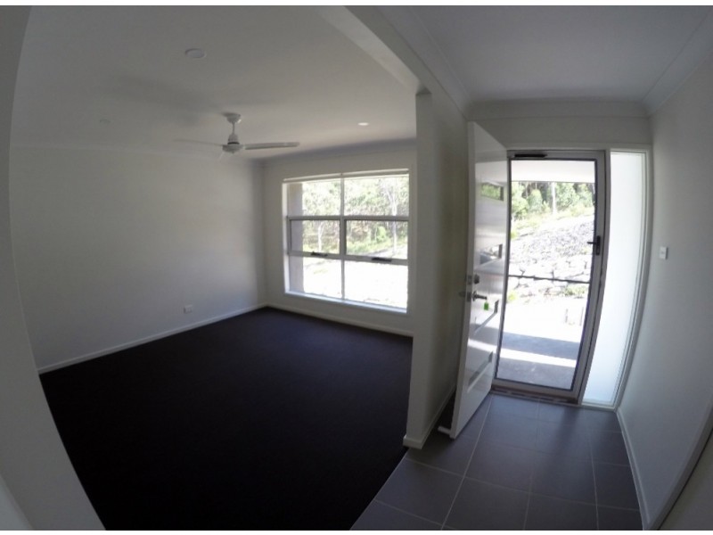 40 Manilus Street, Cameron Park NSW 2285