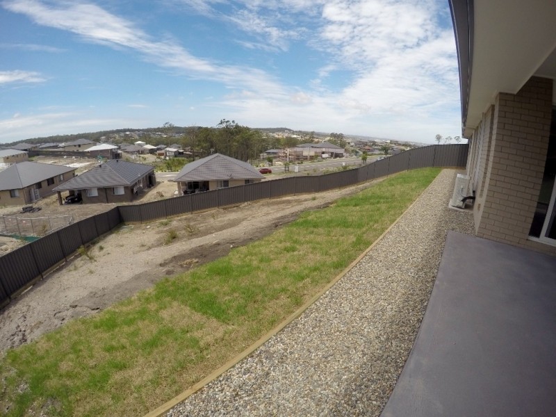 40 Manilus Street, Cameron Park NSW 2285