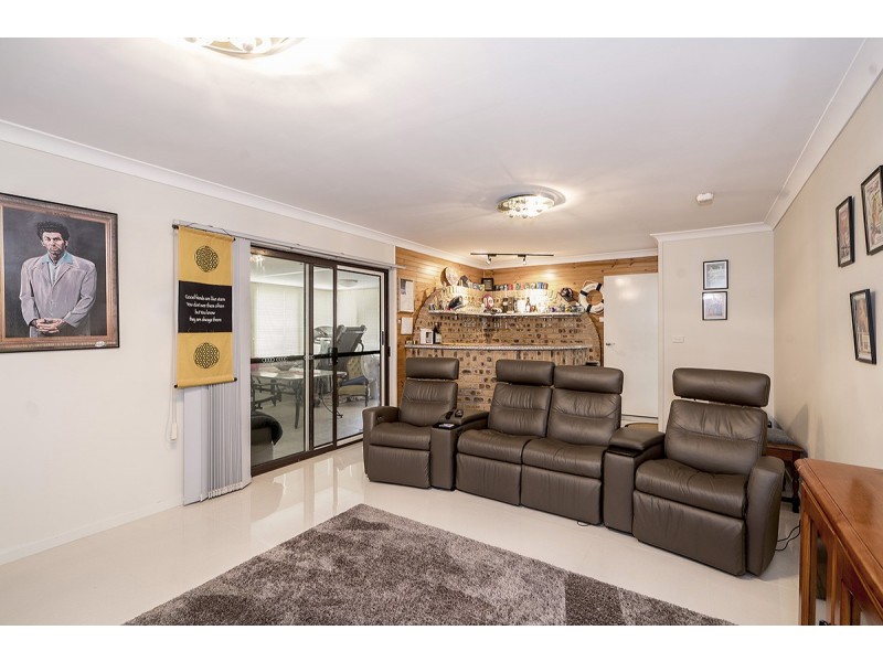 2 Meenmai Close, Maryland NSW 2287