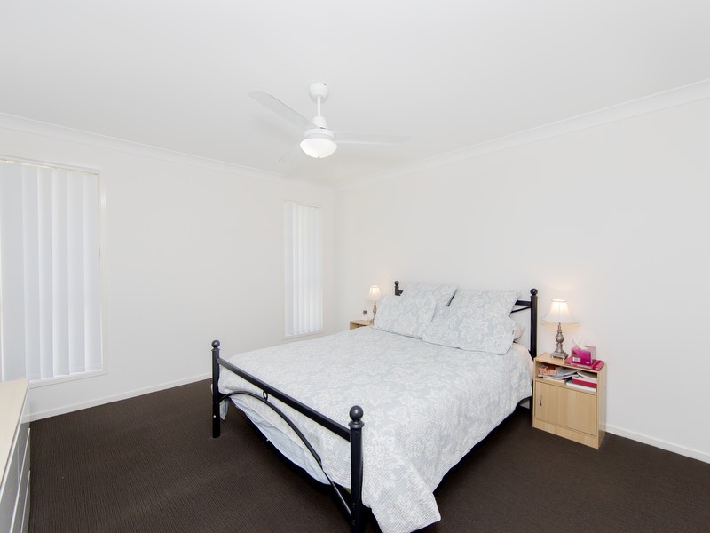 14 Sandfield Street, Cameron Park NSW 2285