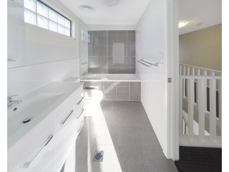 8/49 Mawson Street, Shortland NSW 2307