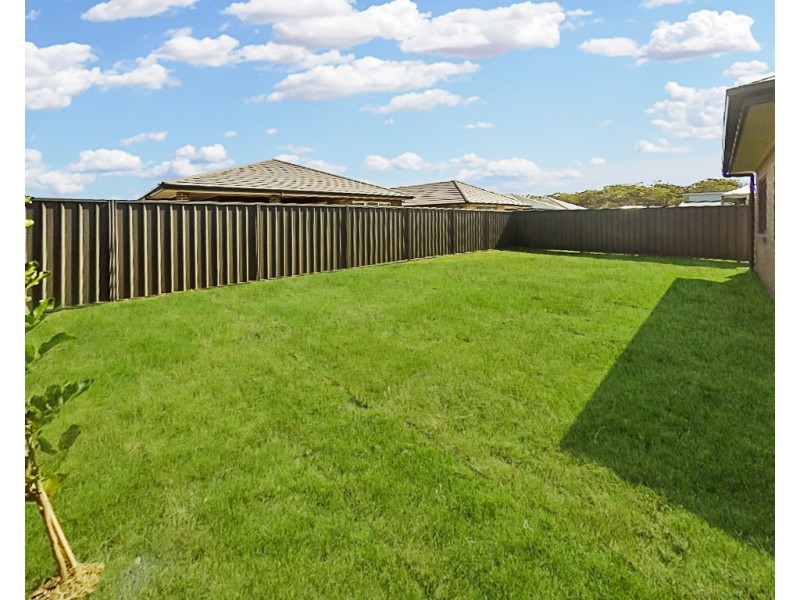 12 Foxtail Street, Fern Bay NSW 2295