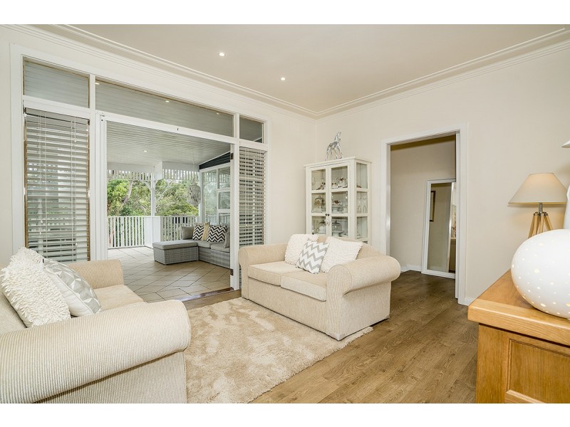 18 Kinross Avenue, Adamstown Heights NSW 2289