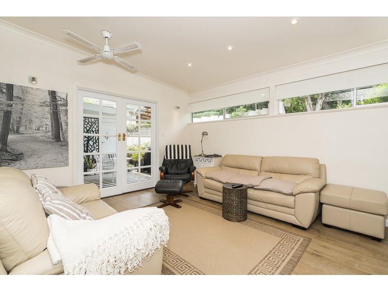 18 Kinross Avenue, Adamstown Heights NSW 2289