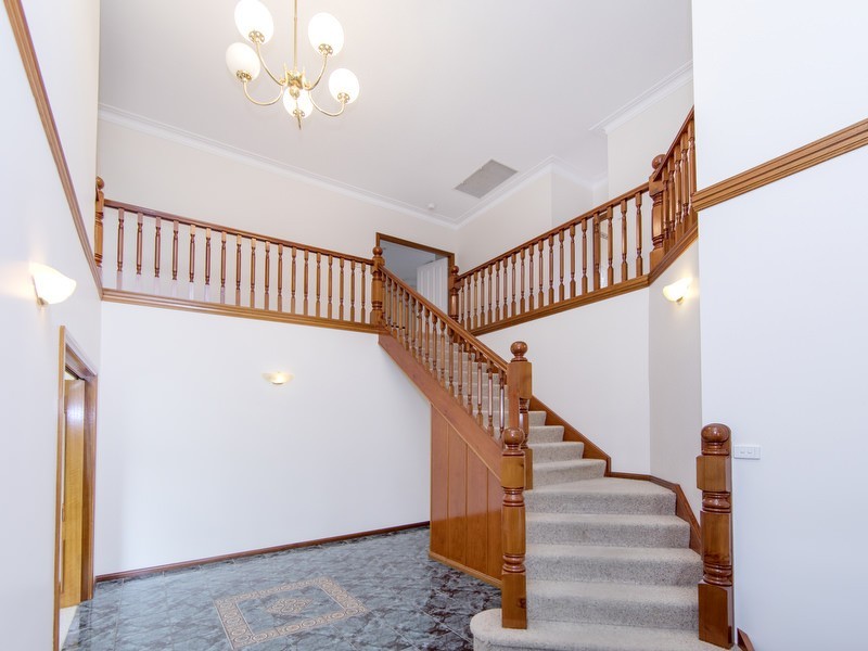 41 Camberwarra Drive, Belmont North NSW 2280